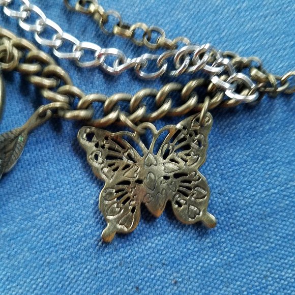 🪶Betseyville Luck-Theme 3-Chain Layered Feather Horse Butterfly Necklace - EPC - Picture 8 of 10